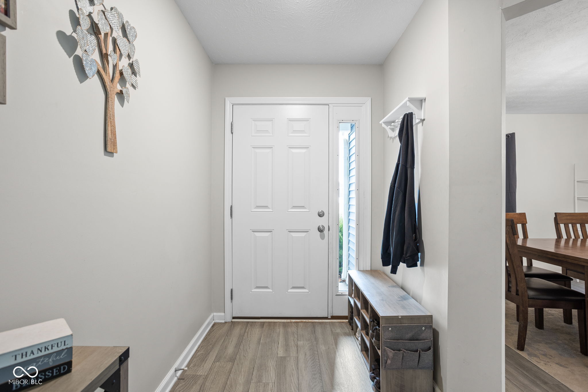 844 Declaration Drive Pittsboro, IN 46167 - Photo 4 of 32