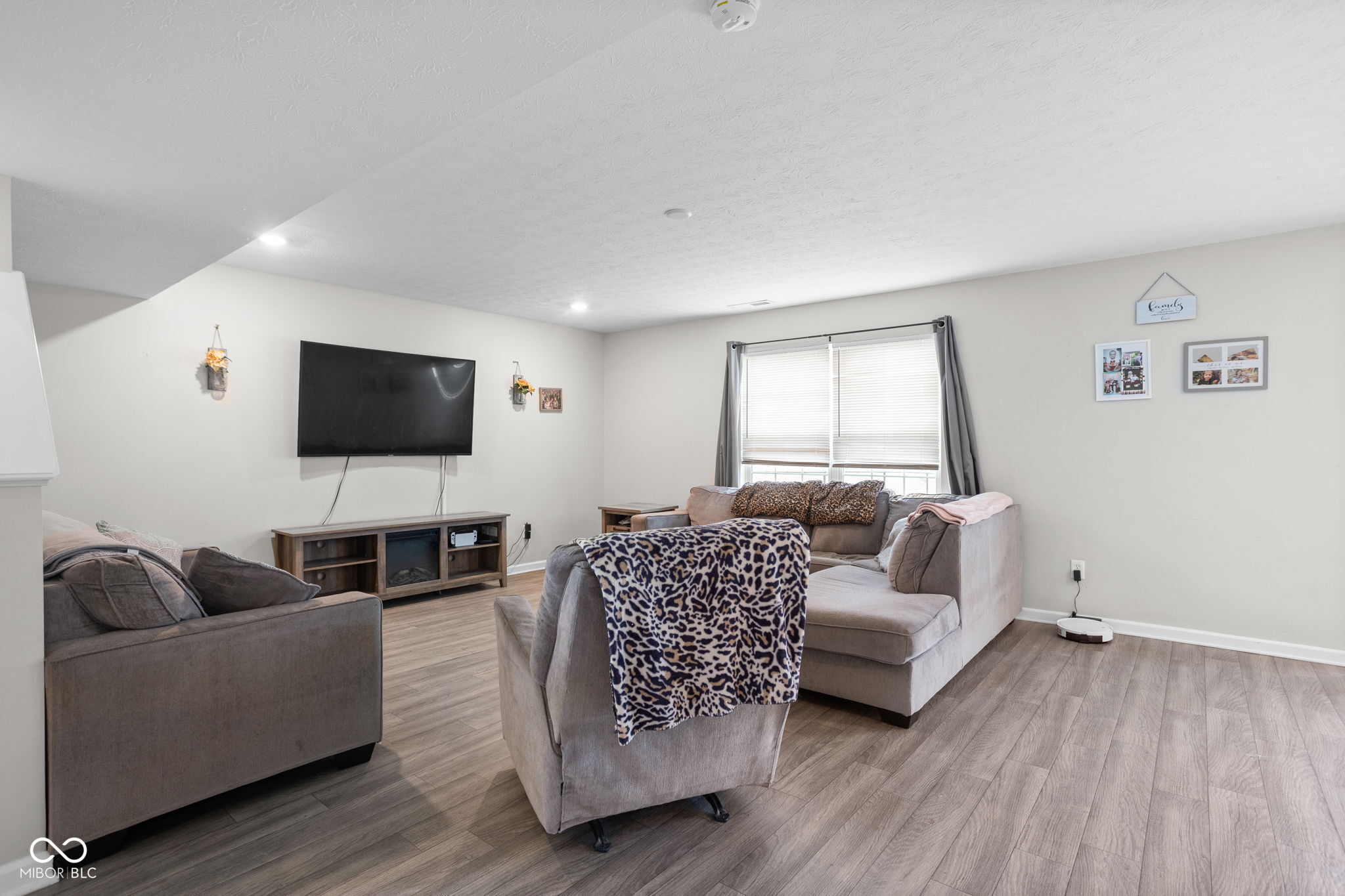 844 Declaration Drive Pittsboro, IN 46167 - Photo 8 of 32