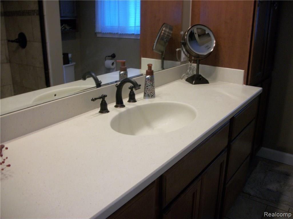 20130 Coachwood Road Riverview, MI 48193 - Photo 24 of 60 023.JPG