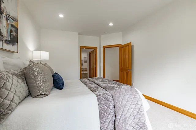 $724,950 | 9002 Gleneagle Drive, Blaine, WA 98230