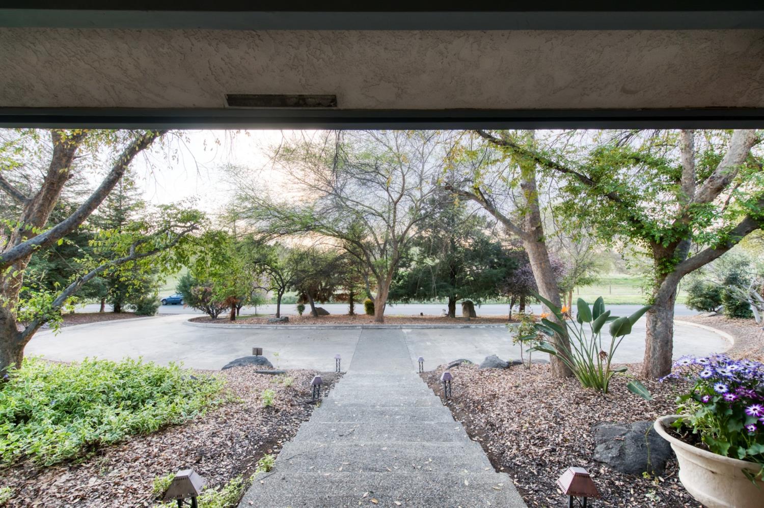 16015 Sample Road Clovis, CA 93619 - Photo 33 of 72 Gallery Image 33