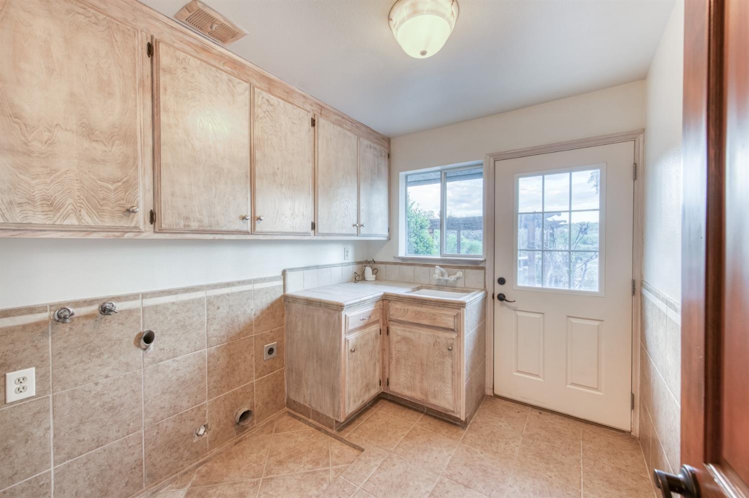 16015 Sample Road Clovis, CA 93619 - Photo 58 of 72 Gallery Image 58