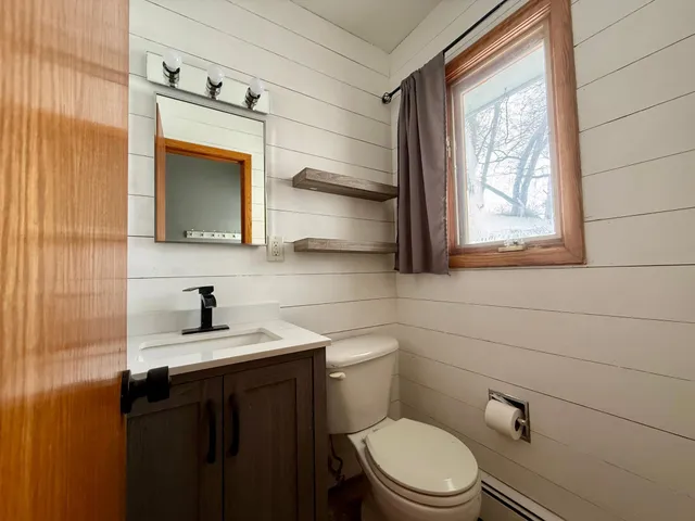 $235,000 | 203 8th Street Southeast, Barnesville, MN 56514