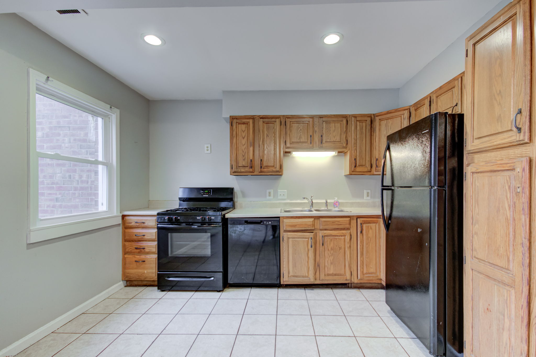 6314 Commons Drive Indianapolis, IN 46254 - Photo 9 of 28