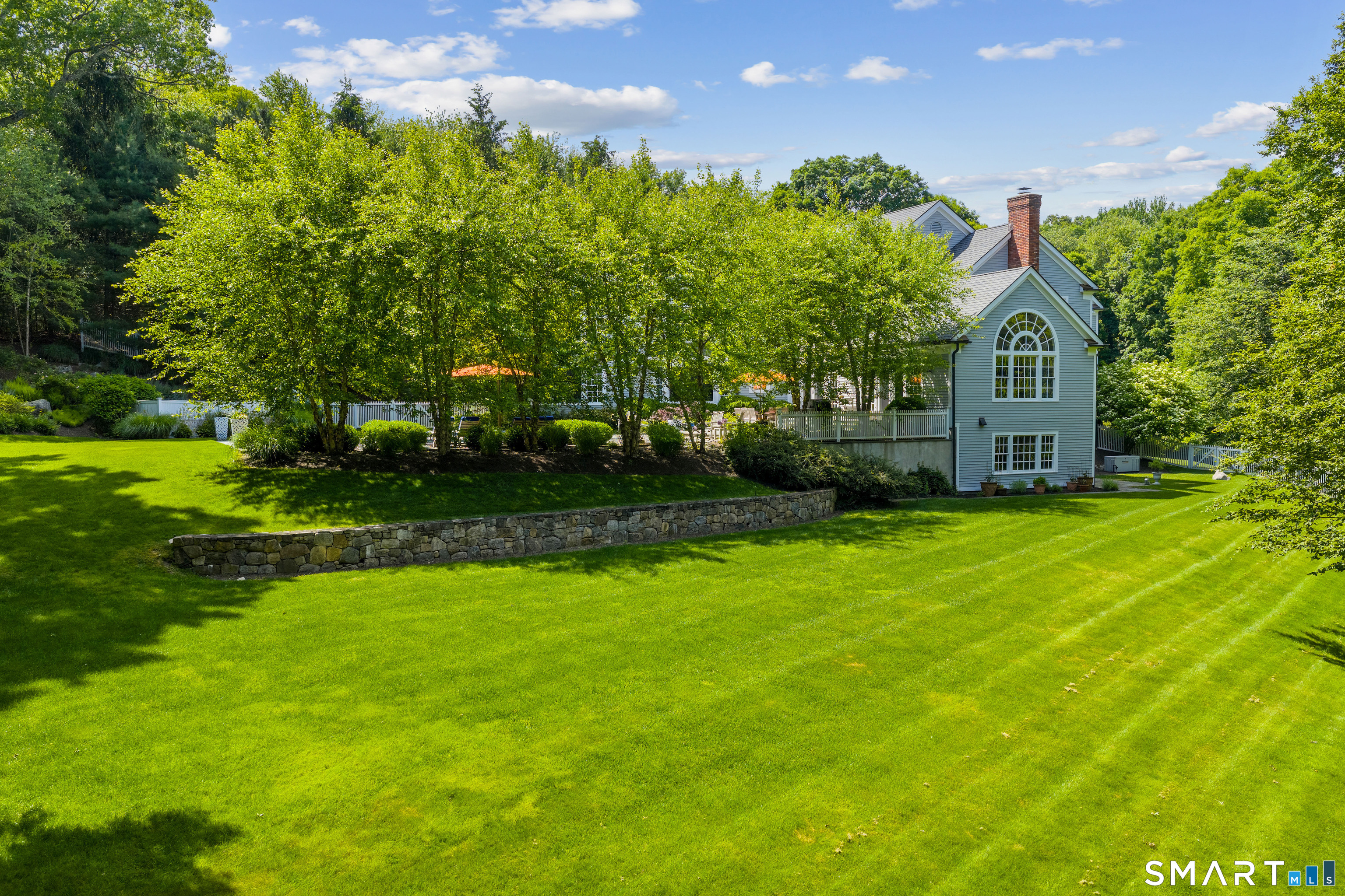 81 Lukes Wood Road New Canaan, CT 06840 - Photo 38 of 40