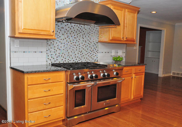 7818 Pine Ridge Road Louisville, KY 40241 - Photo 8 of 57 Check out this amazing stove and beautiful backsplash