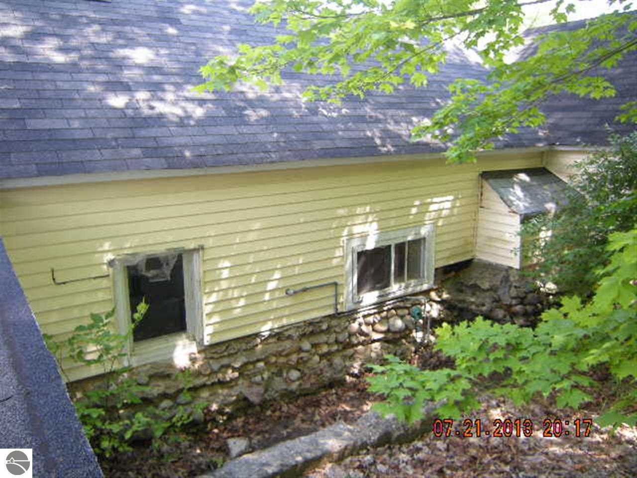 450 Bendon Road Interlochen, MI 49643 - Photo 10 of 12 1775161-9.JPG