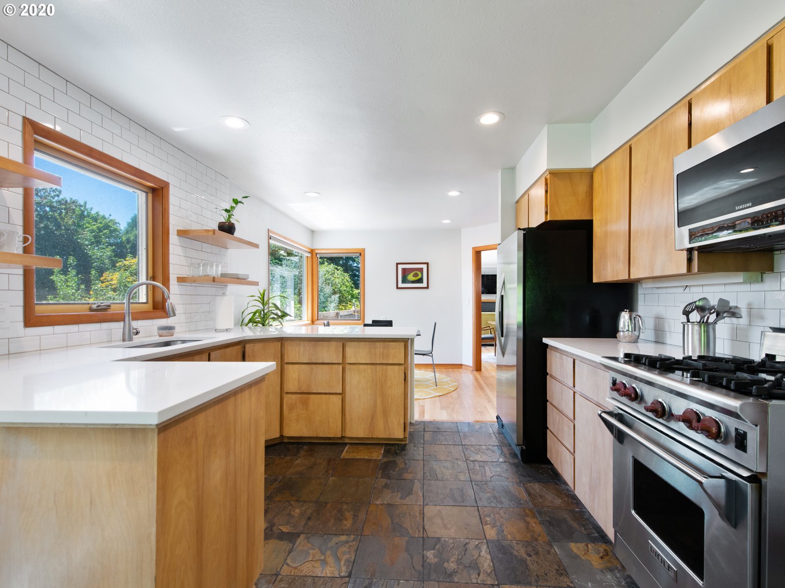 20 Southwest Ridge Drive Portland, OR 97219 - Photo 14 of 32