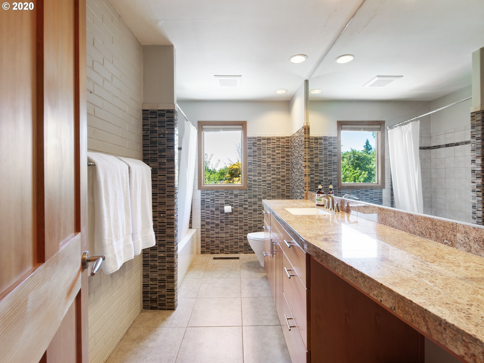 20 Southwest Ridge Drive Portland, OR 97219 - Photo 21 of 32