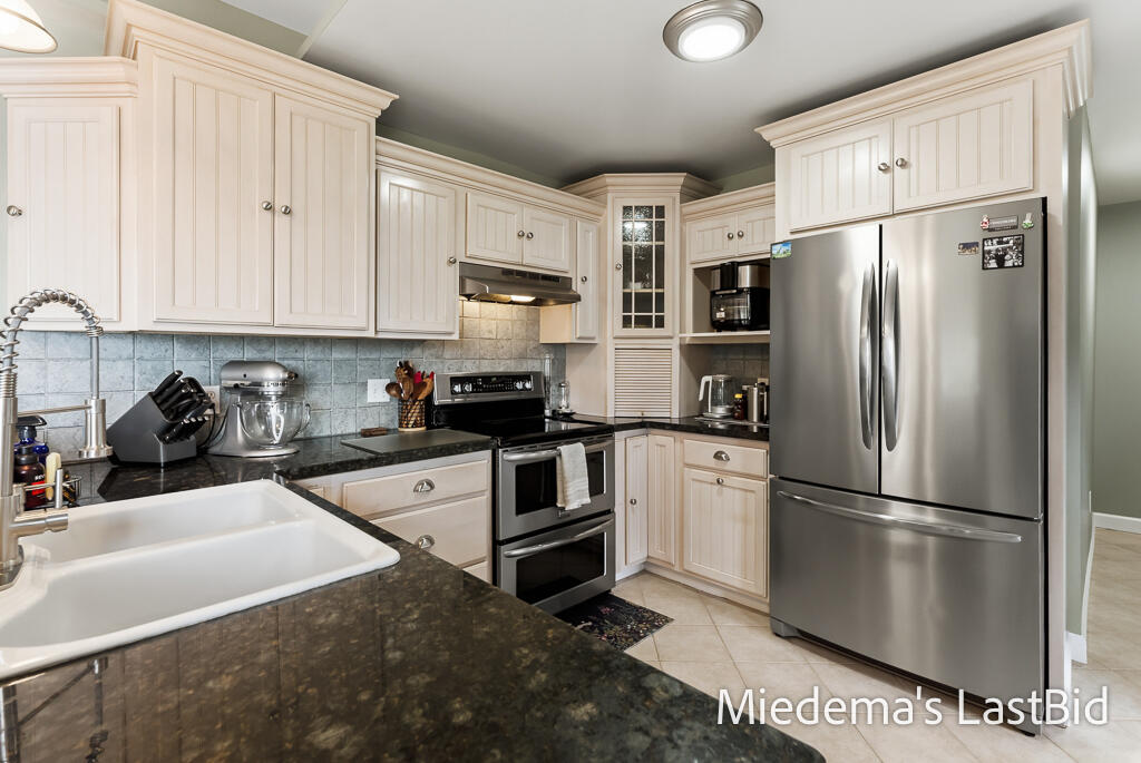 12915 Cassidy Road Bellevue, MI 49021 - Photo 56 of 128 12915CassidyRd-59LoRes