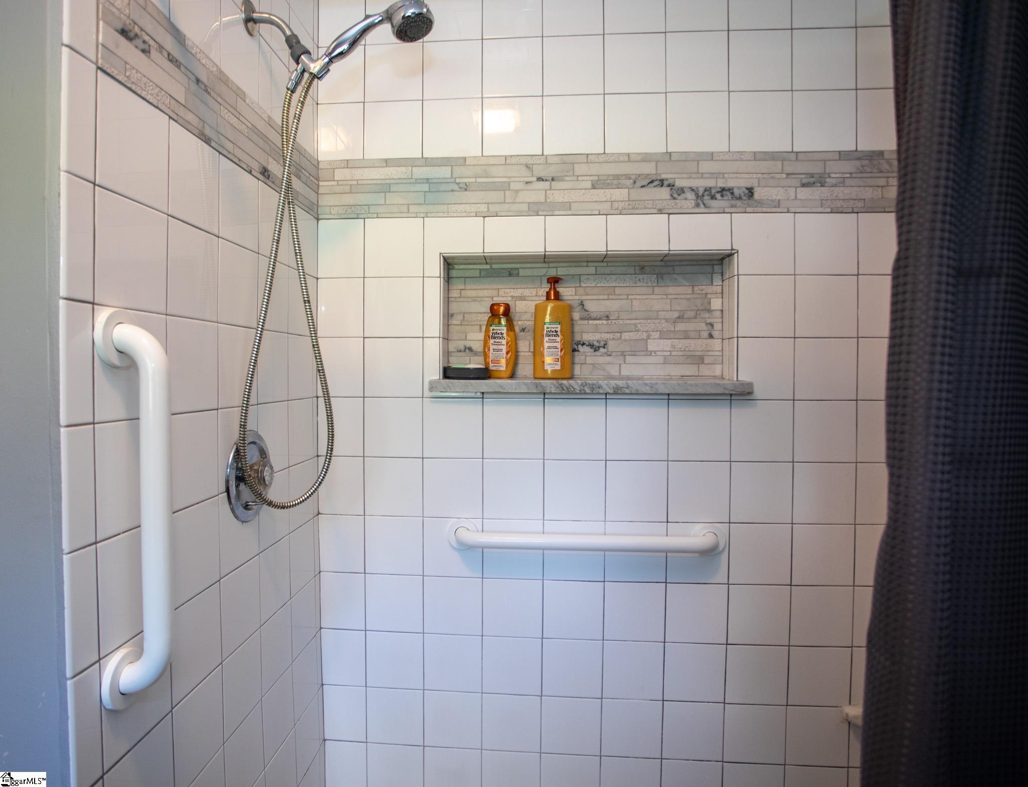 449 Griffin Road Greenville, SC 29607 - Photo 14 of 36 Gallery Image 14