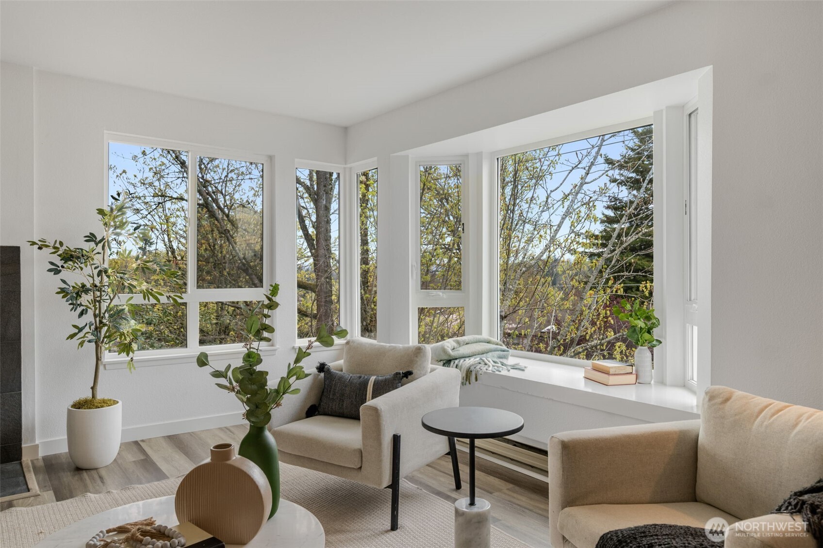 2419 East Madison Street, Unit 2461 Seattle, WA 98112 - Photo 5 of 25