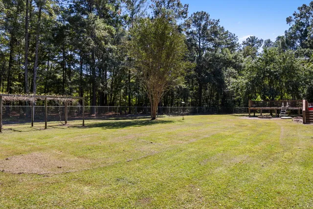 $650,000 | 5568 Jenks Mongomery Road, Ravenel, SC 29470