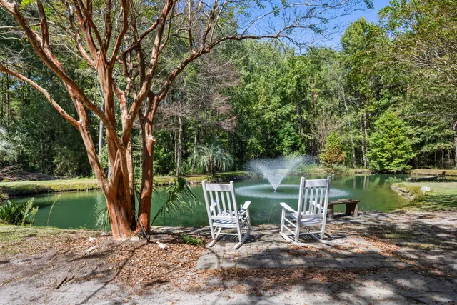 $650,000 | 5568 Jenks Mongomery Road, Ravenel, SC 29470