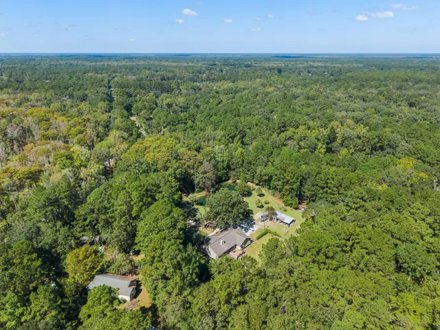 $650,000 | 5568 Jenks Mongomery Road, Ravenel, SC 29470