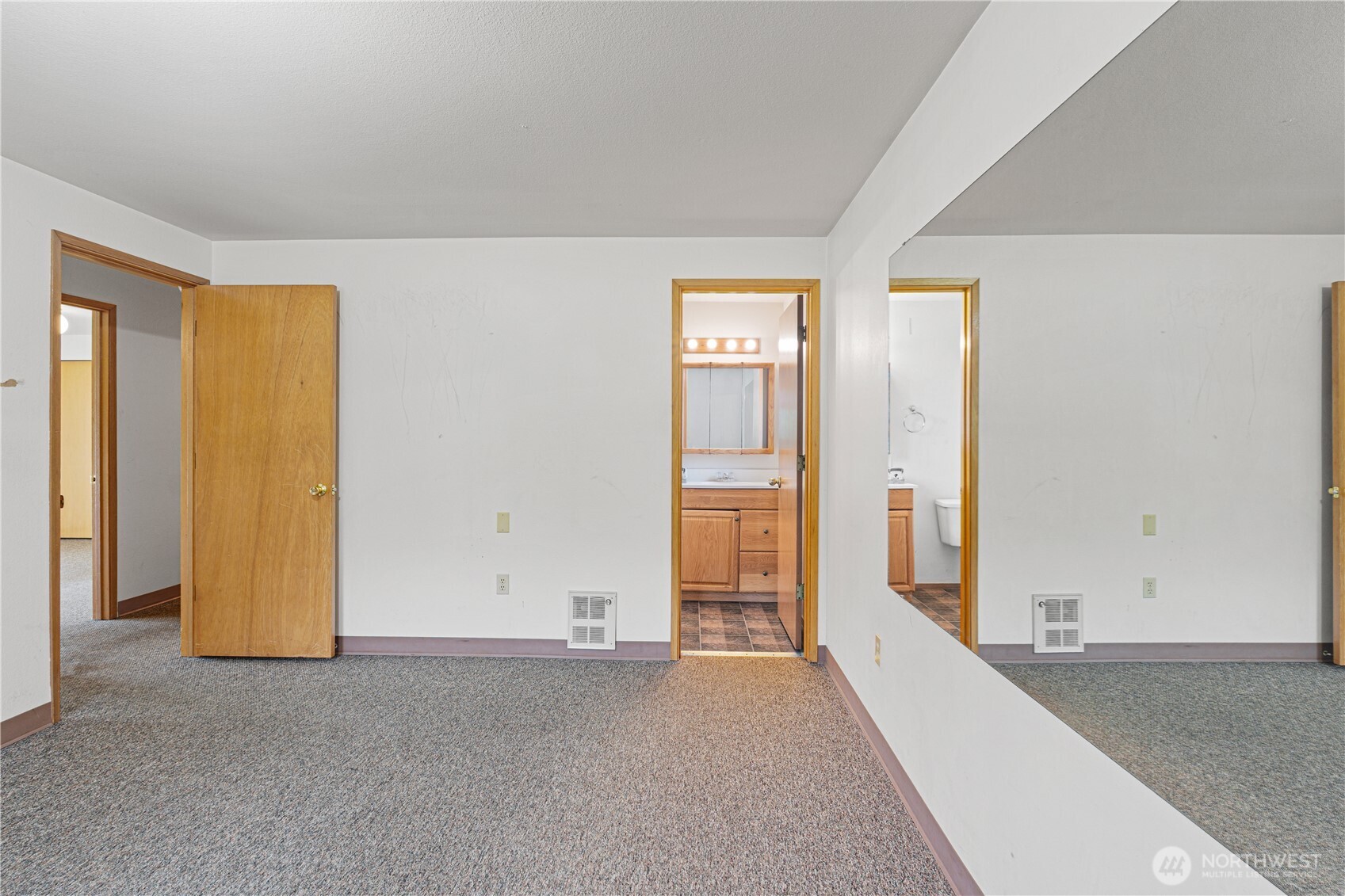 858 East Smith Road Bellingham, WA 98226 - Photo 35 of 40 Gallery Image 35