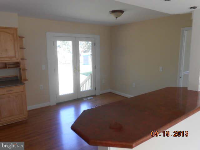 100 Oregon Road Stevensville, MD 21666 - Photo 9 of 18 Dining Room
