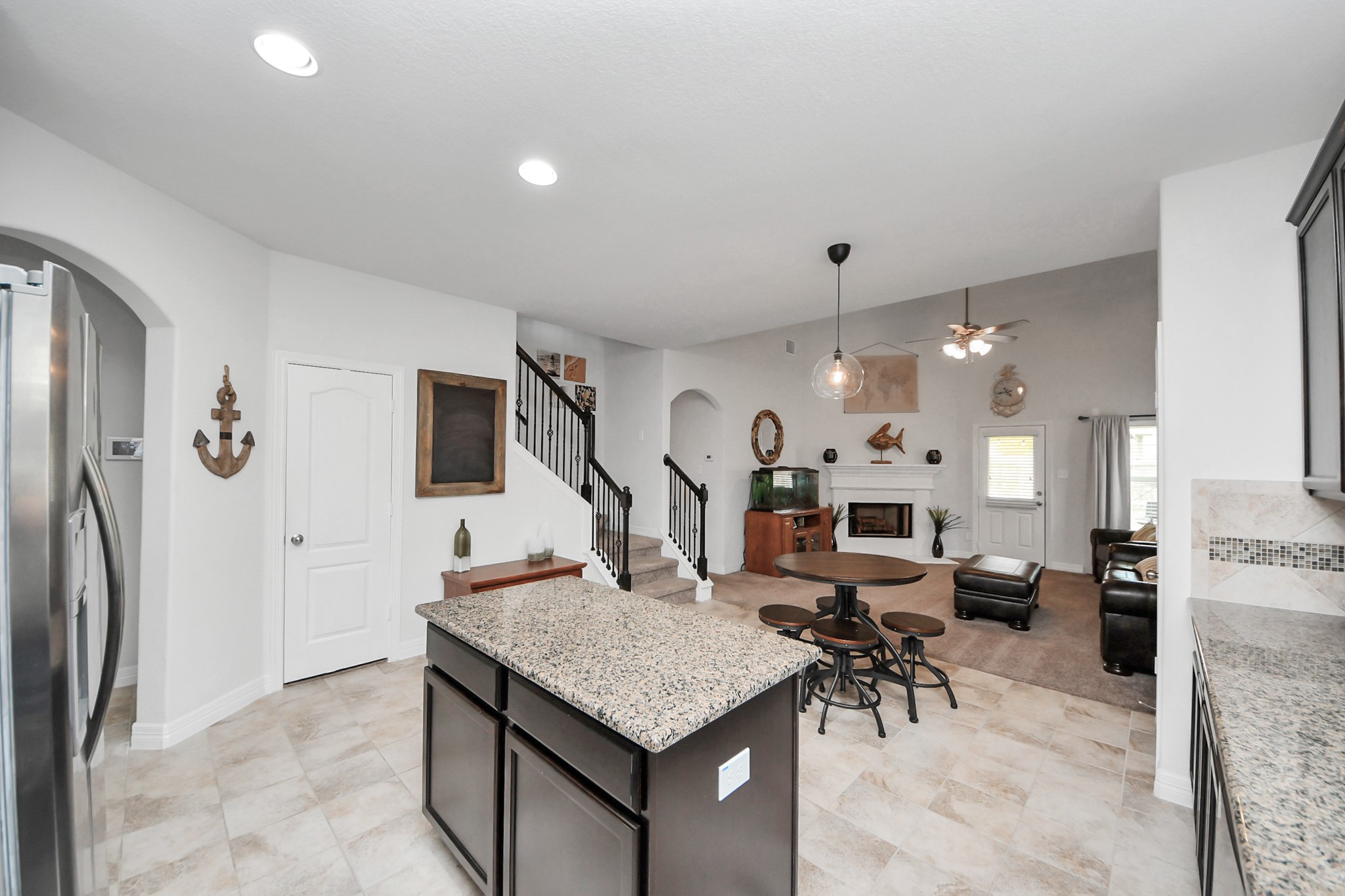 13715 Madera Bend Lane Rosharon, TX 77583 - Photo 9 of 33