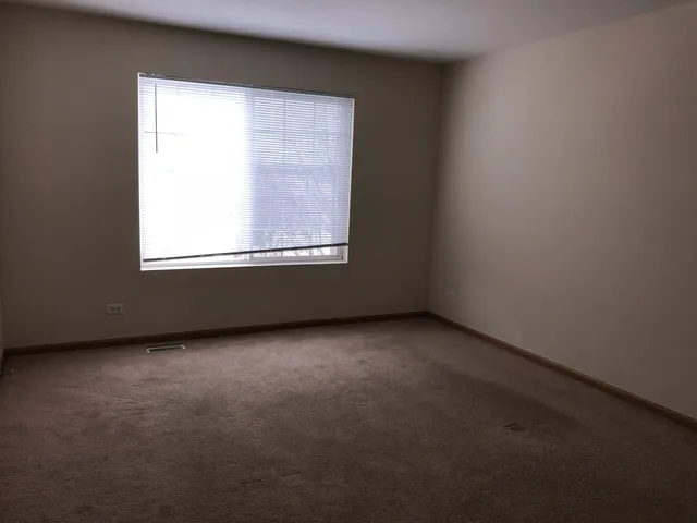 $2,300 | 3170 Cambria Court, Aurora, IL 60503