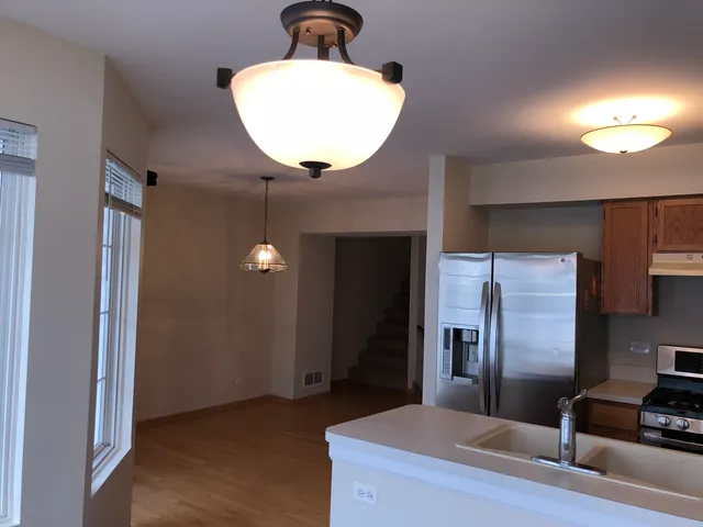 $2,300 | 3170 Cambria Court, Aurora, IL 60503