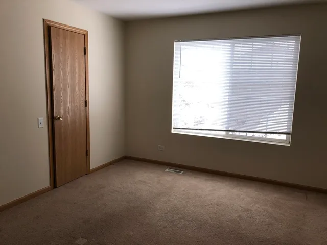 $2,300 | 3170 Cambria Court, Aurora, IL 60503