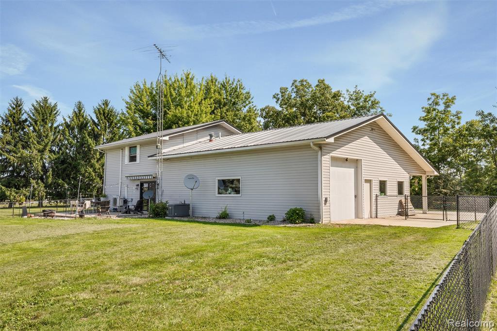 5737 Clinton Macon Road Clinton, MI 49236 - Photo 37 of 39 Gallery Image 37