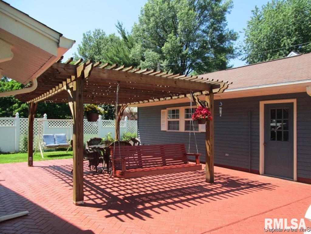 820 Edgehill Road Jacksonville, IL 62650 - Photo 20 of 22 Gallery Image 20