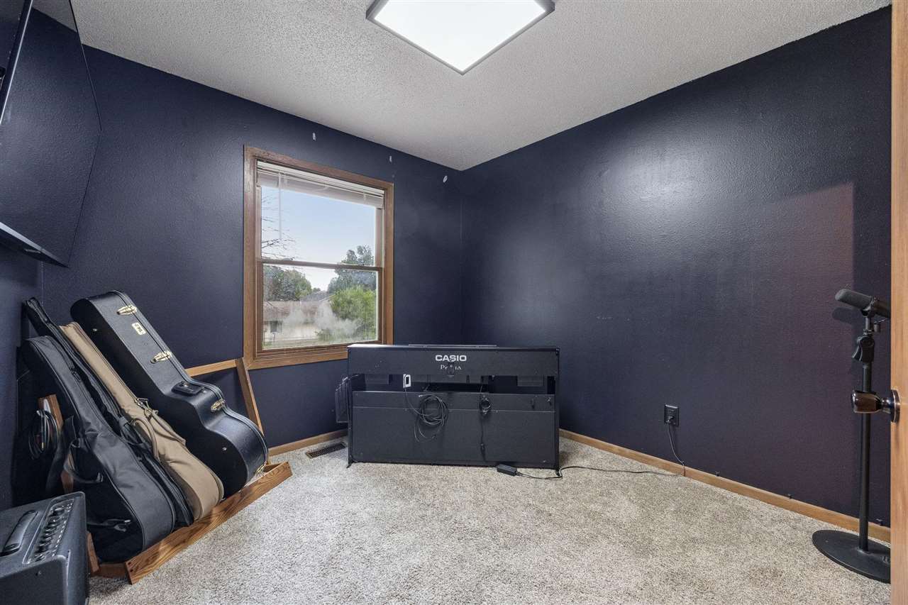 175 Prairie Ridge Court North Liberty, IA 52317 - Photo 18 of 28 Gallery Image 18