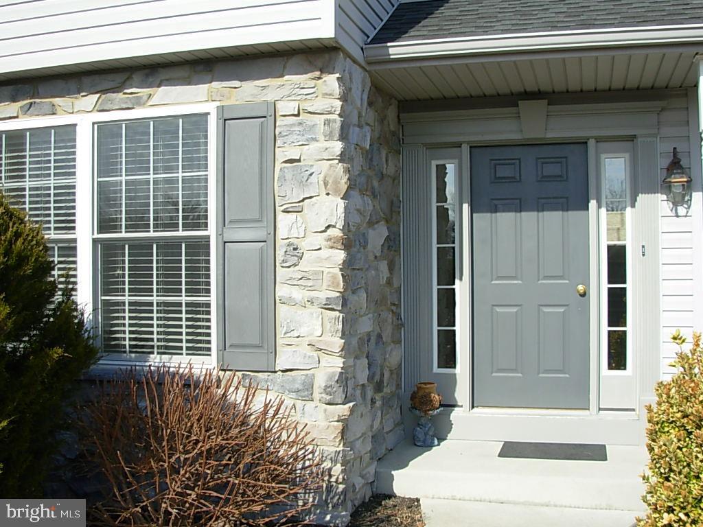 7 Carley Place Lititz, PA 17543 - Photo 3 of 13