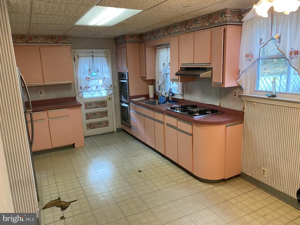 1472 Burmont Road Havertown, PA 19083 - Photo 14 of 16 Gallery Image 14