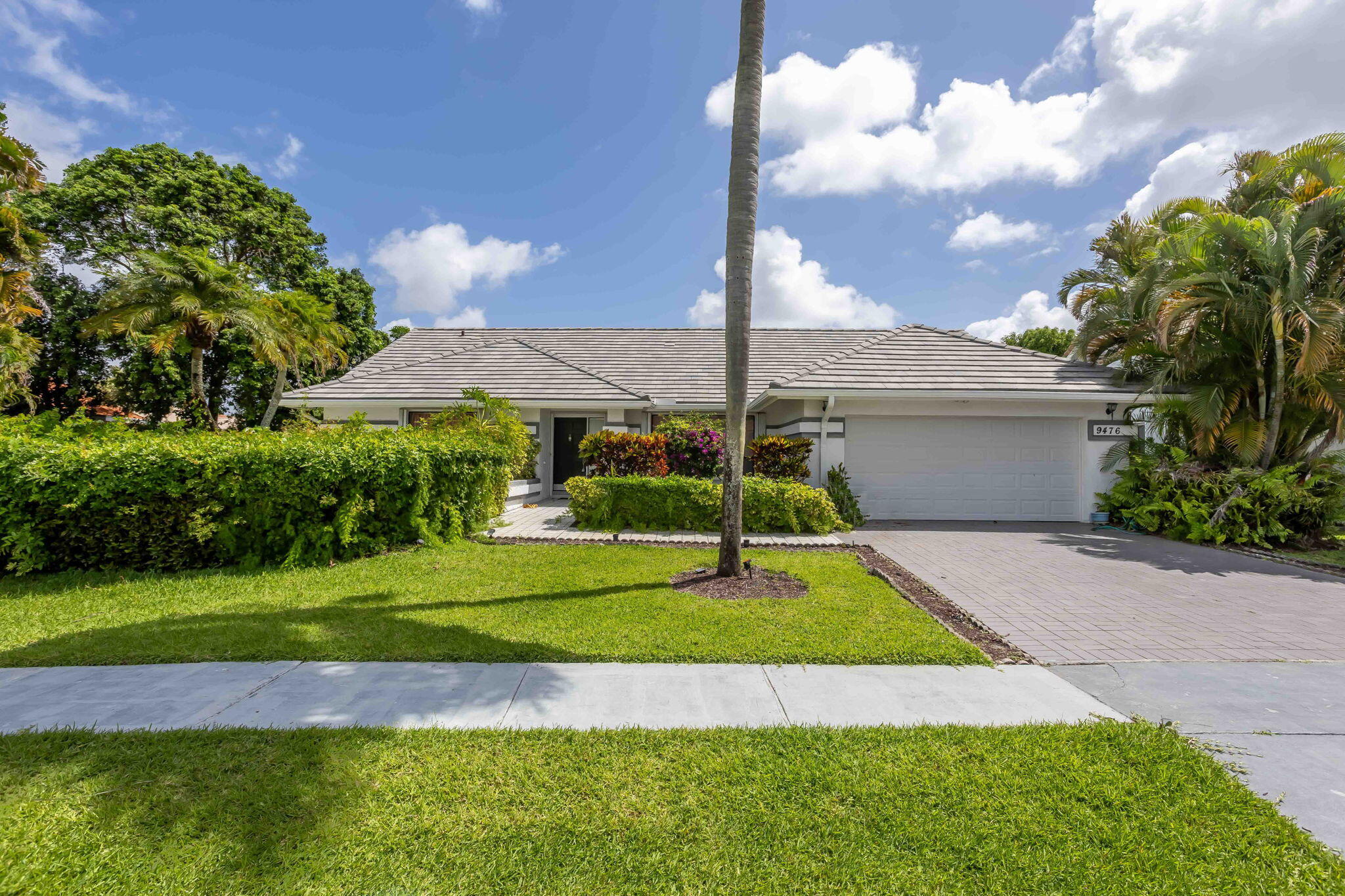 1-web-or-mls-0E2A4483-HDR