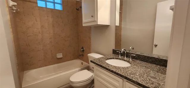 $2,295 | 11608 Main Ash Drive, Houston, TX 77025