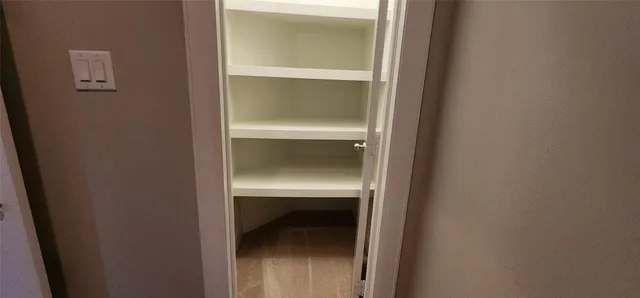 $2,295 | 11608 Main Ash Drive, Houston, TX 77025