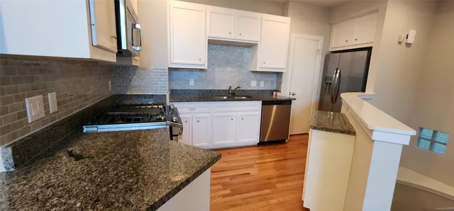 $2,295 | 11608 Main Ash Drive, Houston, TX 77025