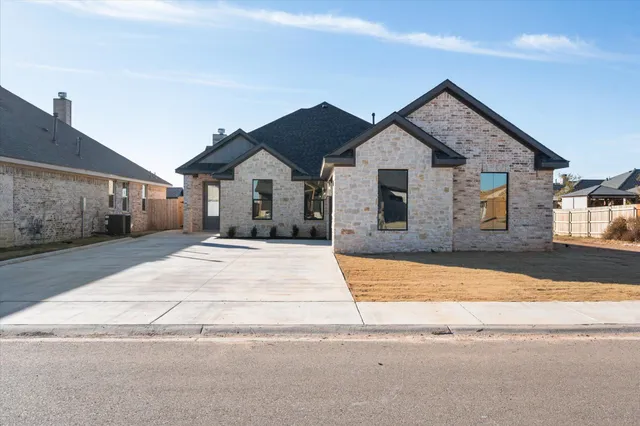 $339,900 | 1401 Durham Avenue, Wolfforth, TX 79382