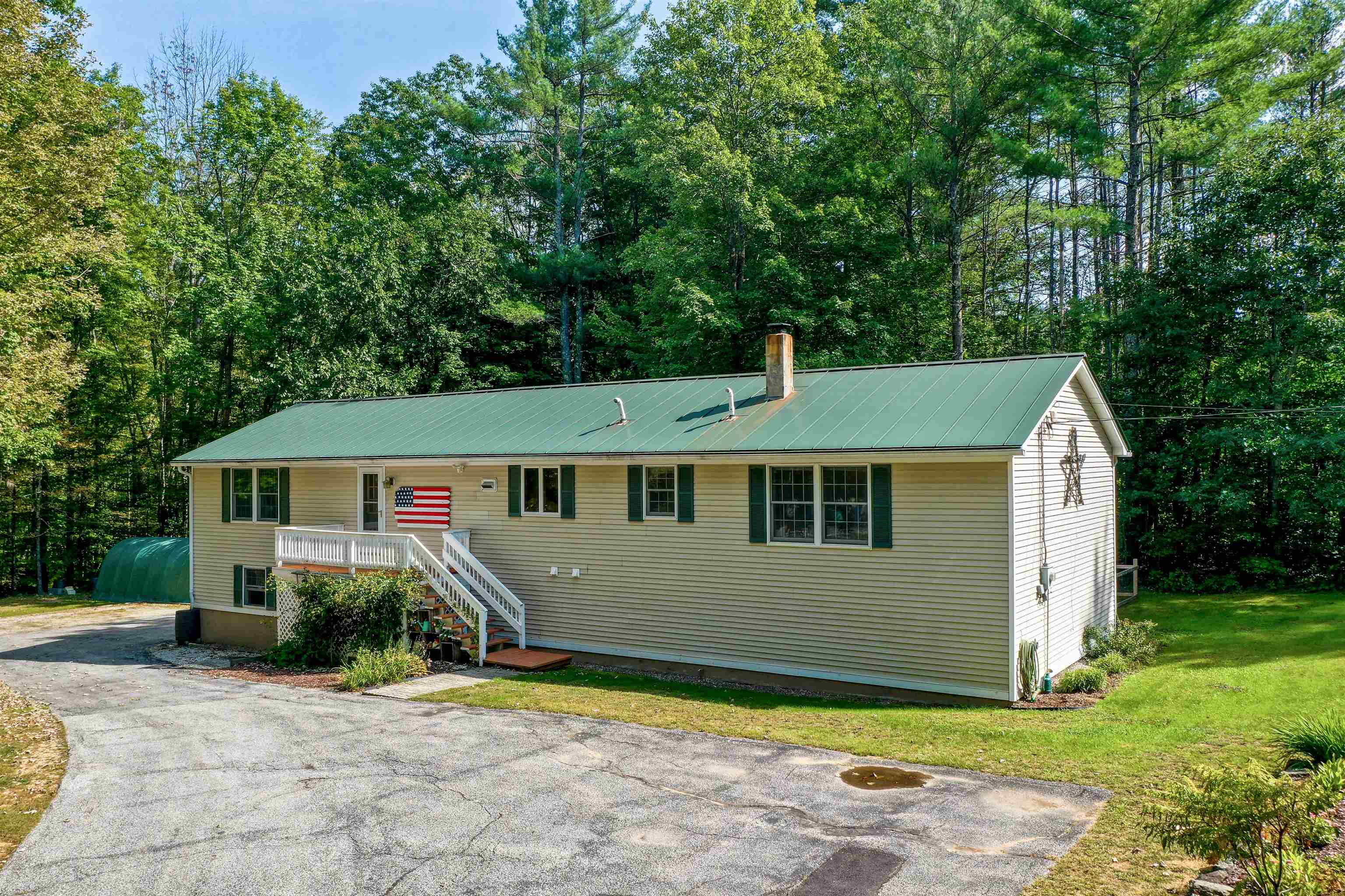 622 Old Shaker Road Loudon, NH 03307 - Photo 1 of 40