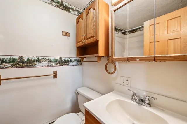 $399,000 | 467 East Madrid Road, Madrid Township, ME 04966