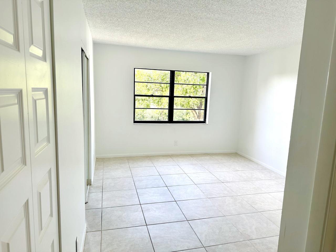 9235 Southwest 8th Street, Unit 402 Boca Raton, FL 33428 - Photo 17 of 37 7bceba60-c4f3-4508-a039-b933e122715f