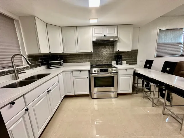 $2,350 | 6268 Highway 441, Okeechobee, FL 34974