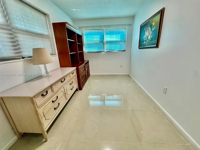 $2,350 | 6268 Highway 441, Okeechobee, FL 34974