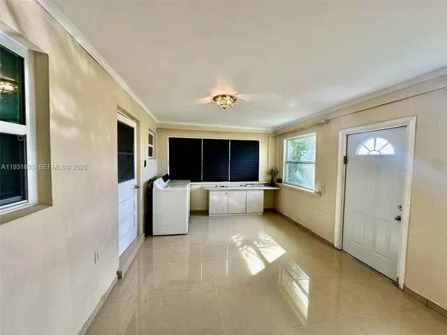 $2,350 | 6268 Highway 441, Okeechobee, FL 34974