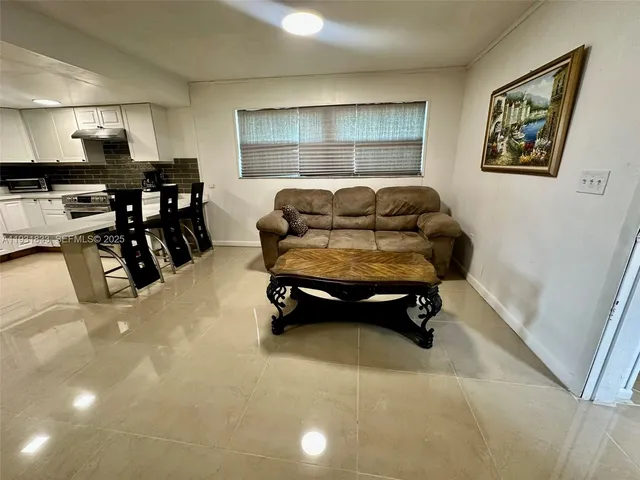 $2,350 | 6268 Highway 441, Okeechobee, FL 34974