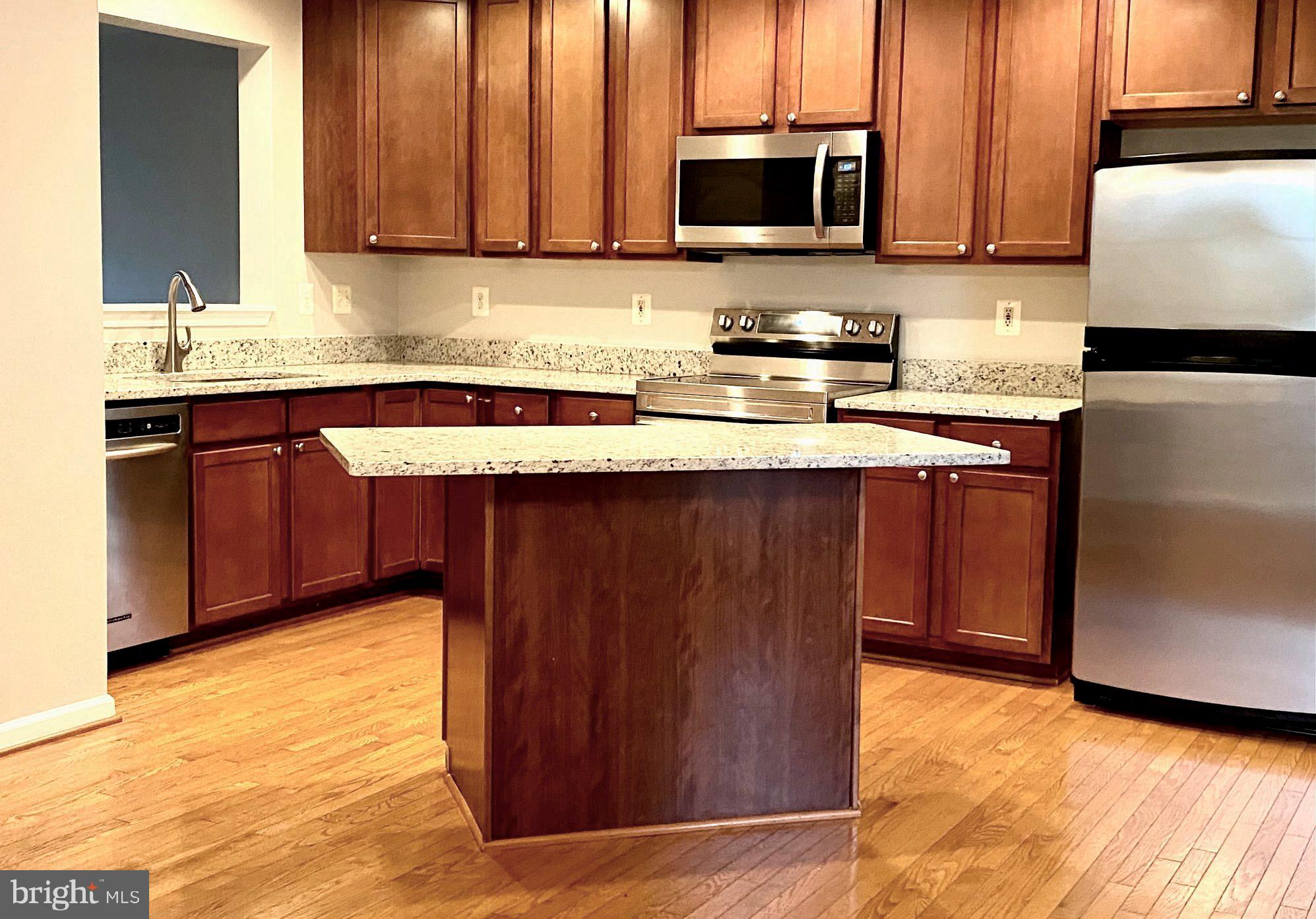 9842 Decatur Road Middle River, MD 21220 - Photo 25 of 64 Island