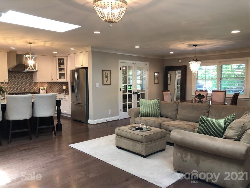 3523 Round Oak Road, Unit 13 Charlotte, NC 28210 - Photo 11 of 40 Gallery Image 11