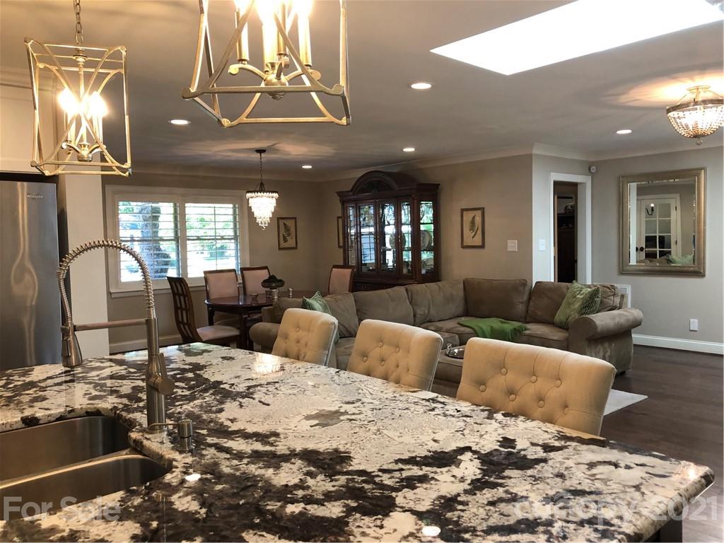 3523 Round Oak Road, Unit 13 Charlotte, NC 28210 - Photo 19 of 40 Gallery Image 19