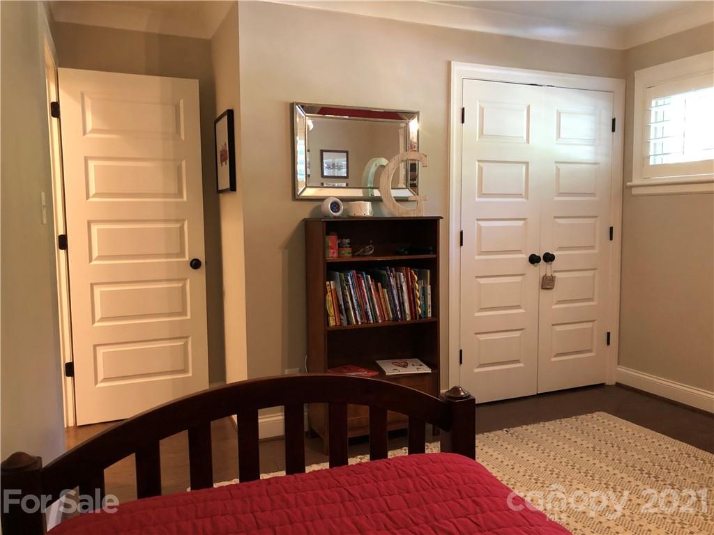 3523 Round Oak Road, Unit 13 Charlotte, NC 28210 - Photo 31 of 40 Gallery Image 31