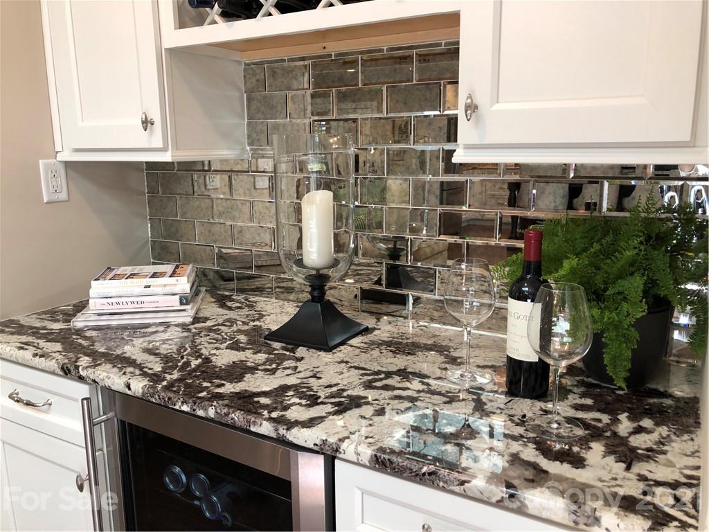 3523 Round Oak Road, Unit 13 Charlotte, NC 28210 - Photo 10 of 40 Gallery Image 10