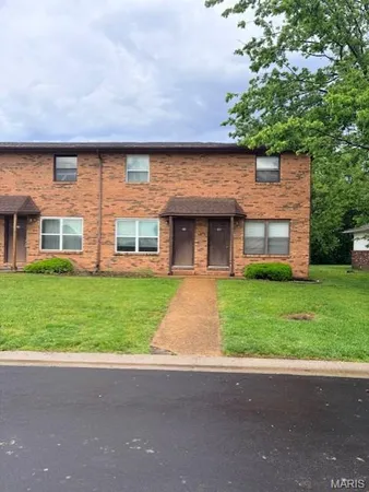 $1,050 | 1034 Belle Valley Drive, Belleville, IL 62220