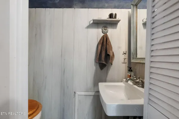 $735,000 | 1355 Jackson Hollow Road, Mosheim, TN 37818