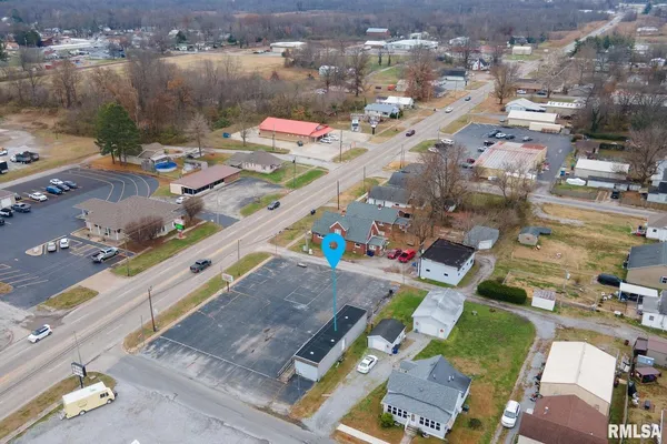 $155,000 | 401 South Logan Street, West Frankfort, IL 62896